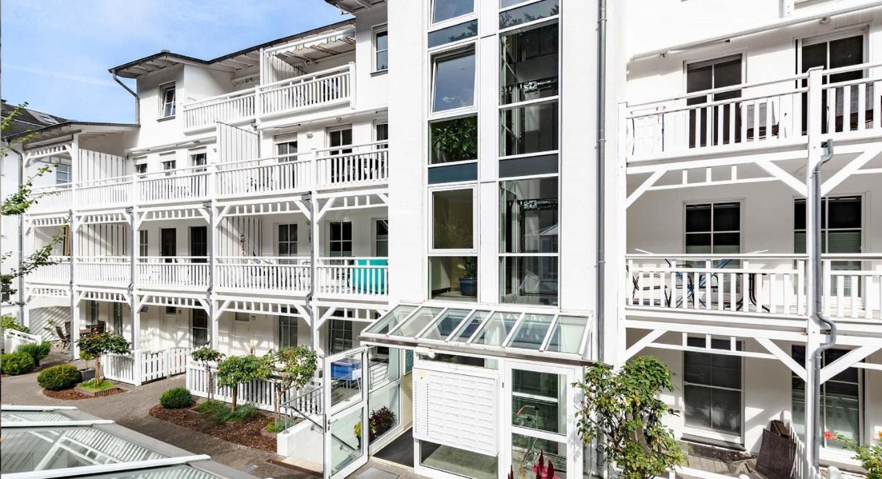 Seeschloss, App 27 - Direkt An Der Strandpromenade, Toplage Apartment *